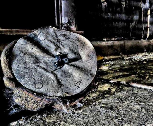 After the Inferno - 07 - IMG_1913bv-6O.jpg