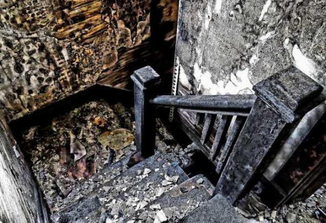 After the Inferno - 14 - IMG_1912b2-6O.jpg