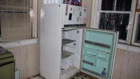 Abandoned house #2 - Abandoned-Edwards-House9.jpg