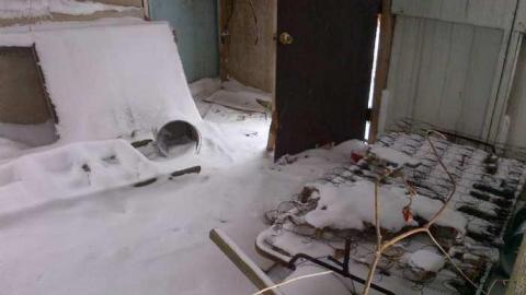 Across the road - Accross the road 12.jpg