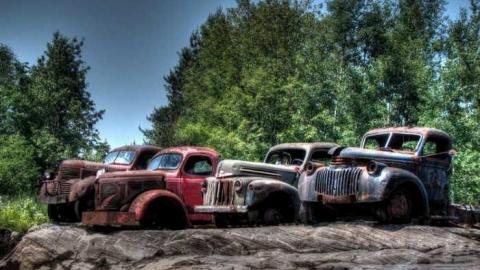 Rust in peace - REO-Speed-Wagon2.jpg