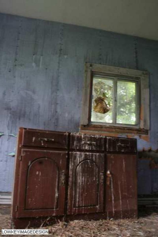 faces on the wall - 9.jpg