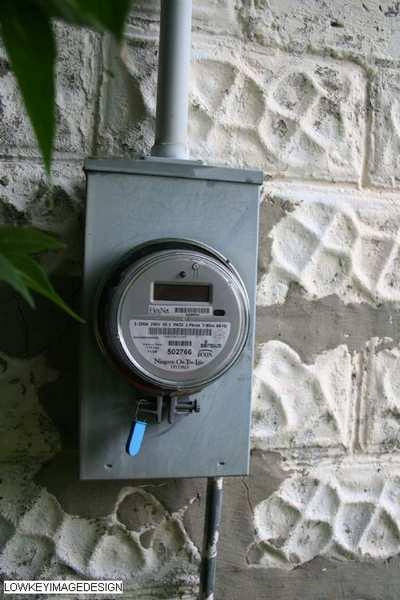 faces on the wall - 10.jpg