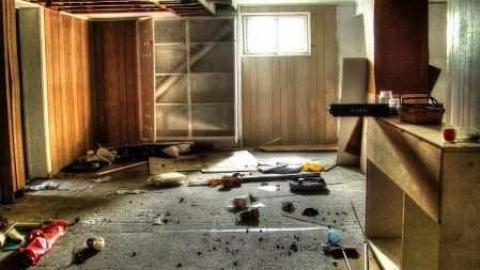 Going Going... - 8.jpg