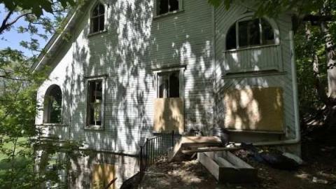 May 2013 - Across-The-River67.jpg