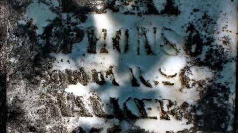 Hidden past - Walker-Pioneer-Cemetery2.jpg