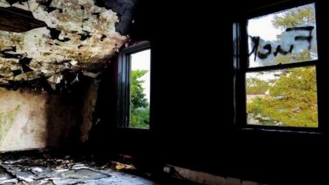 Shadow of the Skylon - 03 - IMG_3372-3O.jpg