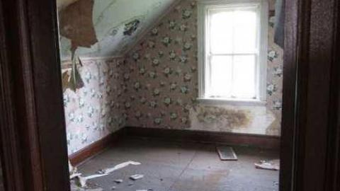 Mitchell Empty House - Empty-Mitchell-House3.jpg