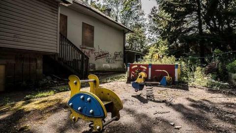 Recessed  - nursery lakeshoreSMLG-4812.jpg