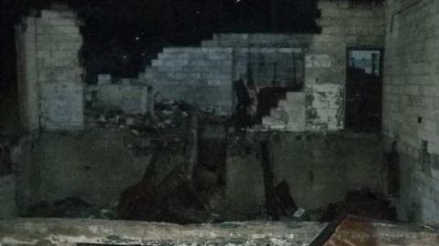 Old gas station - Creepy-Little-Gas-Station6.jpg