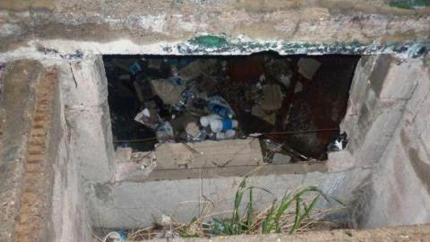 Old gas station - Creepy-Little-Gas-Station3.jpg