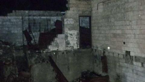 Old gas station - Creepy-Little-Gas-Station7.jpg