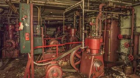 Re-entry - The-Loblaw-Groceterias-Building25.jpg