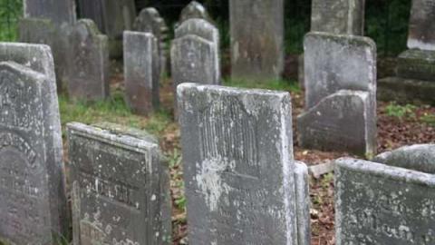 Dead End - Church-Street-Cemetary45.jpg