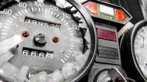 Zero Miles a Gallon - 16O.jpg