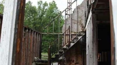 Deet House - IMG_4743.jpg