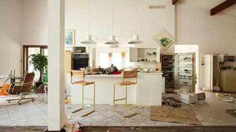 May '13 - Abandoned-Cat-Lady-House149.jpg