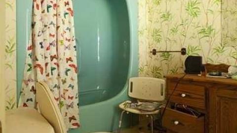 May '13 - Abandoned-Cat-Lady-House165.jpg