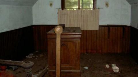 Nature's Church - Gelert-Ghost-Church44.jpg