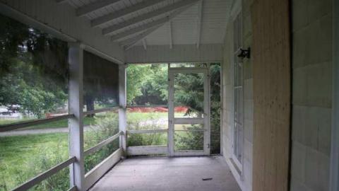 Munshaw House Included - IMG_6262.jpg