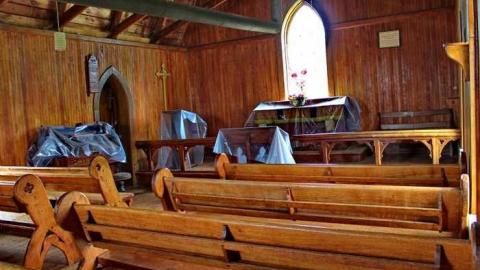 Take me to the river - Broadbent-Church-and-Cemetery26.jpg