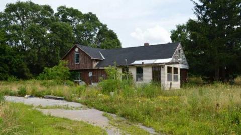 July 2013 - Creditville-House2.jpg