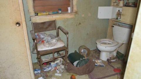 July 2013 - Creditville-House25.jpg