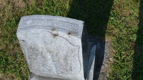 On a nice sunny day - Wolverton-Cemetery6.jpg