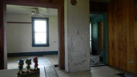 Big Red - DSCN9791.jpg