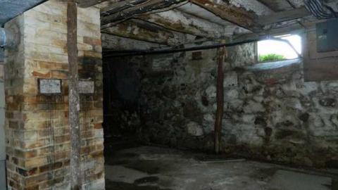 Big Red - DSCN0075.jpg