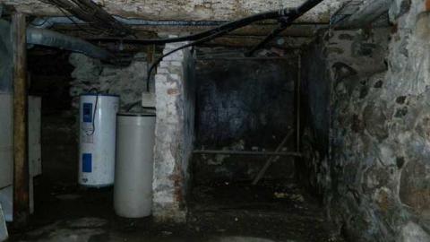 Big Red - DSCN0212.jpg