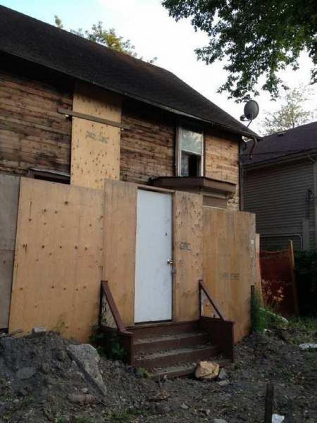 Johnson Houses photo 4