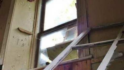 Crevices - Beautiful-Stone-House193.jpg