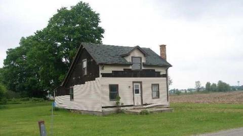 100 8th Concession photo 4