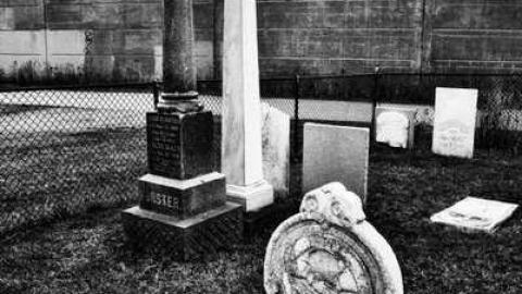 6683 - Last-Burial1.jpg