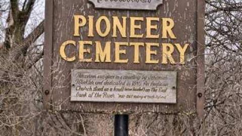 6511 - Minkler-Pioneer-Cemetery7.jpg