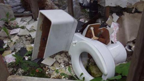 August 11th - Gas-Station34.jpg