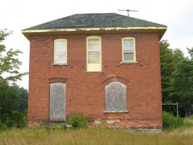 Elvis & The Piano House - IMG_6270.jpg