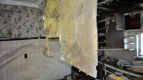 Knock, knock, no-one's home. - Manitoulin, Unorganized, West Part, Ontario