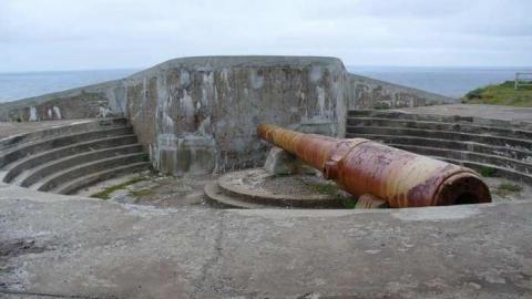 Cape Spear - Cape-Spear-Guns6.jpg