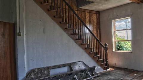 Red In The Middle photo 3