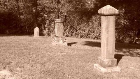 Graveyard - St.-Pauls-Anglican--Uffington12.jpg