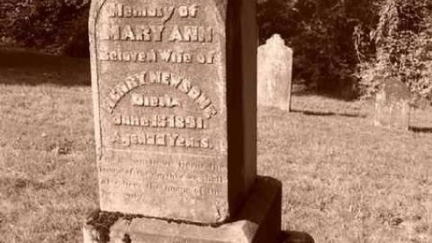 Graveyard - St.-Pauls-Anglican--Uffington13.jpg