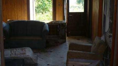 Stoned House - P1130502.jpg