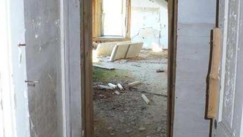 Stoned House - P1130511.jpg