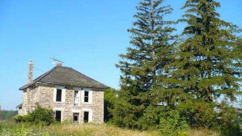 Stoned House - P1130521.jpg