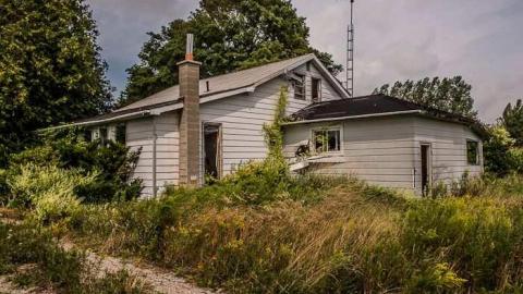 Wall Punchers - Beeton-is-Trashed-Big-Time59.jpg