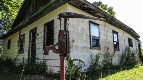 Photo from Forgotten in Six Nations