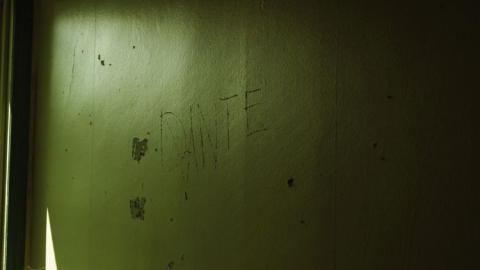 inside - Long-Island-in-Manotick101.png