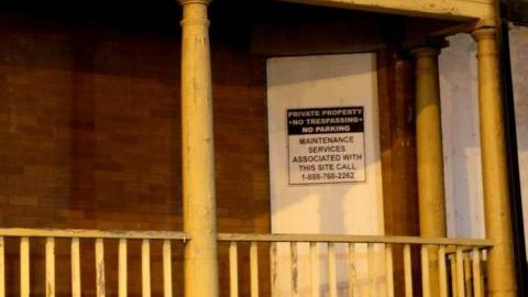 Trafalgar @ Derry Rd. photo 3